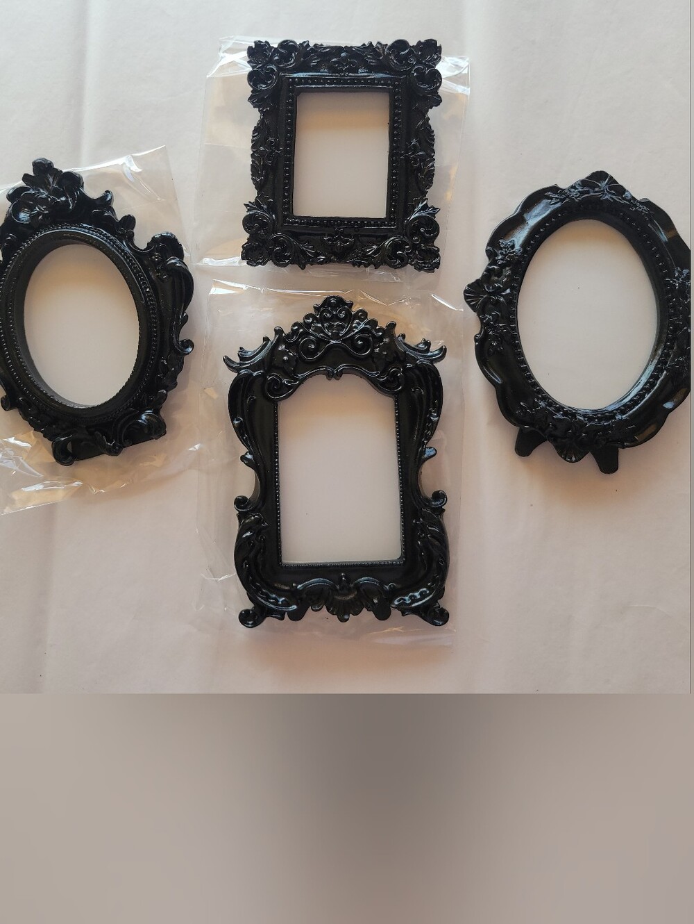 Mini Black Ornate Victorian Vintage-Style Gothic Resin Frames - Set of 4